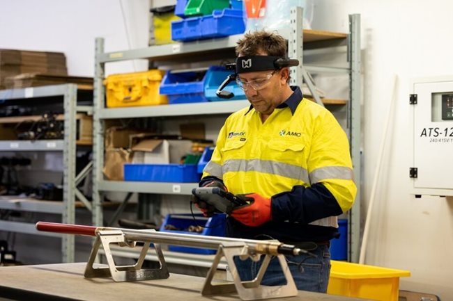 Hi-tech devices take IMDEX experts global