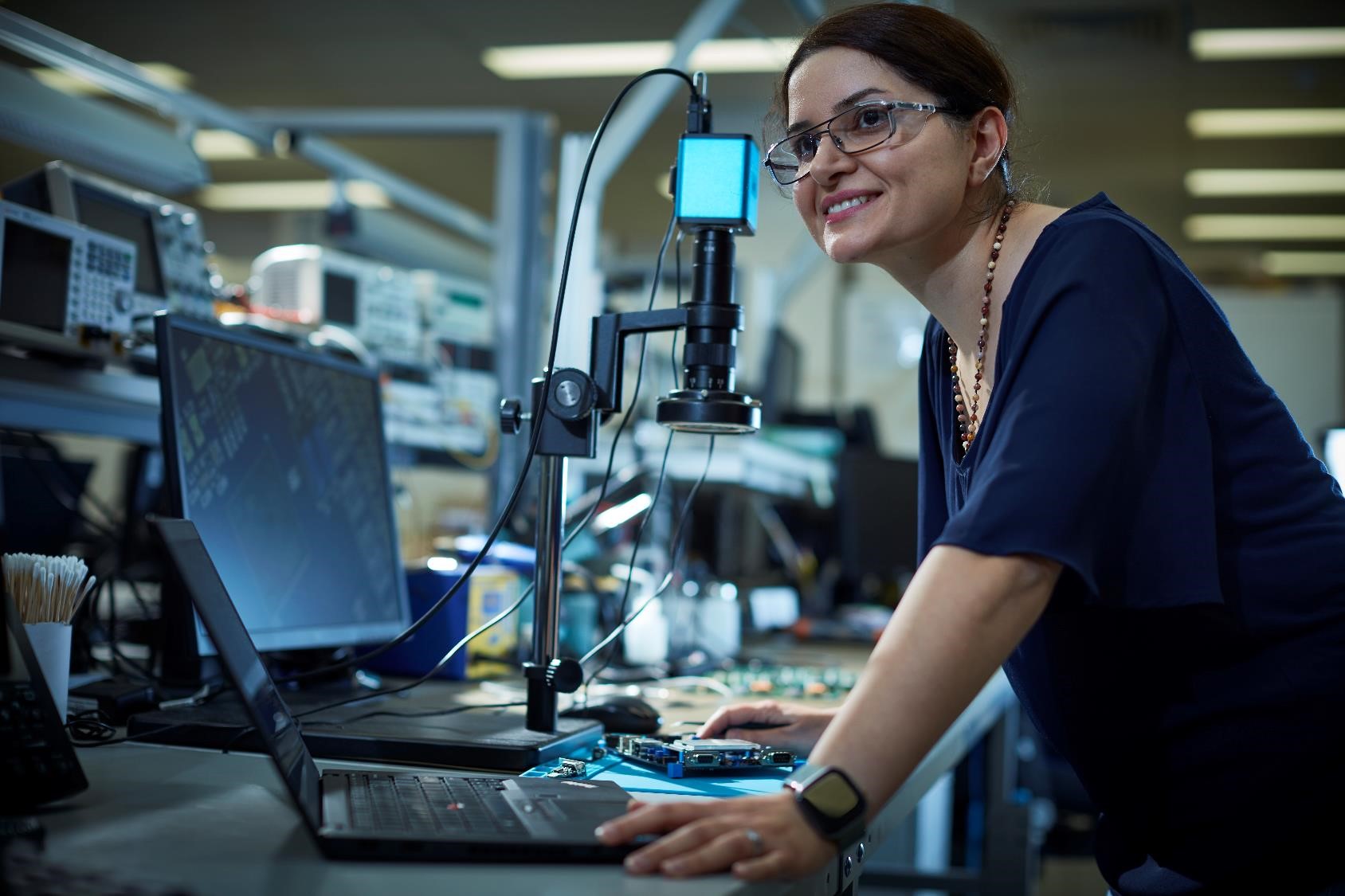 Female mining engineer in R&D laboratory